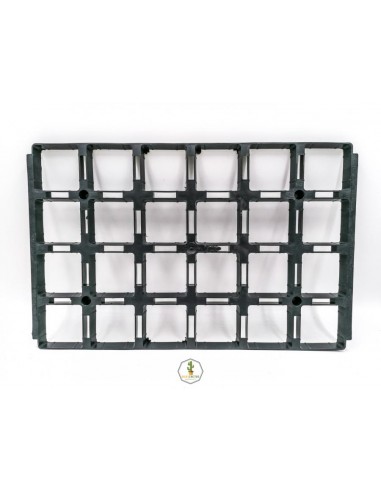 Pannello per 24 vasi  7x7x8 cm